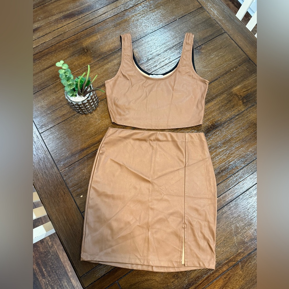 Elegant Tan Sleeveless Dress